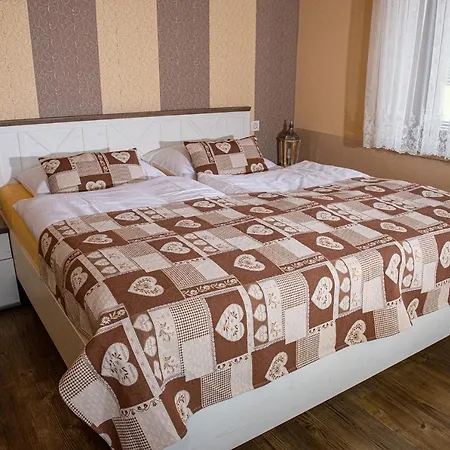 Apartament Kot'c *